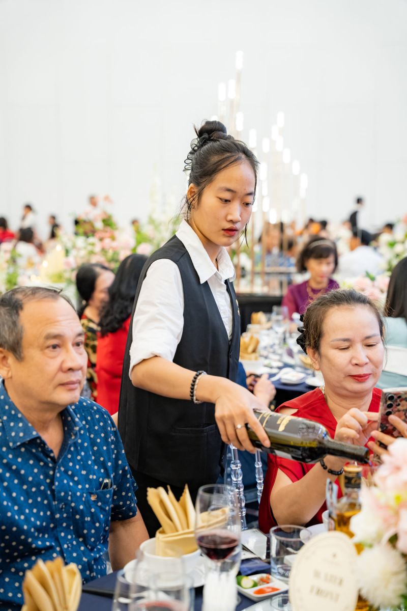 Nhân sự Pandora Center