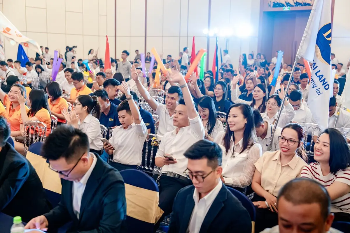 Mẫu kế hoạch tổ chức tất niên công ty đầy đủ và chi tiết nhất